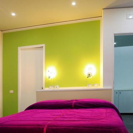 The Fresh Glamour Accommodation Νάπολη Δωμάτιο φωτογραφία